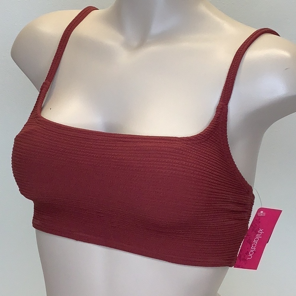 Xhilaration Size Small Adjustable Strap Bikini Top. New With Tags.